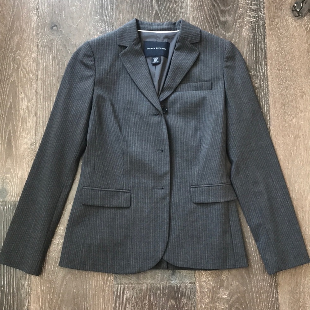 Like New-Banana Republic Petite Striped Blazer